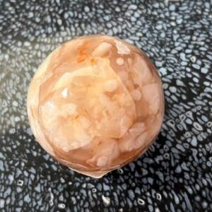 Agaat Bol 2 - Flower - Bloem - Kersenbloesem): 4.7 cm - 132 gr - MADAGASKAR