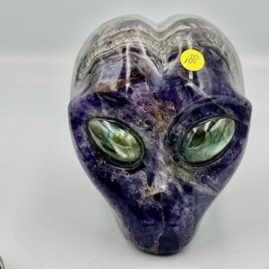Fluoriet Alien met Labradoriet ogen 8:  8 x 6,5 x 7,5 cm - 642 gram