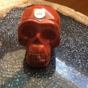 Rode Jaspis Skull 16 - Verbonden aan Feeërieke Elfenwereld op Moeder Aarde = 3.9 x 2.7 x 2.9 cm