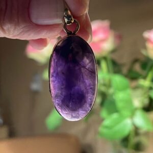 AMETHIST HANGER 1 (Uruguay) - met Gouden opleg: Ingewijd als LEMURIA KWAN YIN hanger