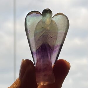 Fluoriet Engel 1: 5.5 x 3.3 x 1.5 cm