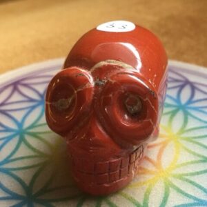 Rode Jaspis Alien MINI Skull nr 1 - Uluru Rock Trillingsfrequentie