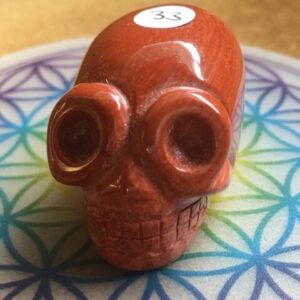 Rode Jaspis Alien MINI Skull nr 4 - Uluru Rock Trillingsfrequentie