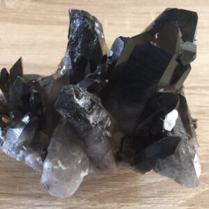 Rookkwarts Cluster: 13x9.5x8.5 cm (lxbrxh) - 650 gr - Madagaskar