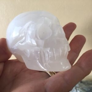 Seleniet wit Alien Skull 17 - Met Wit Zilver-Gouden Moeder Maria frequentie