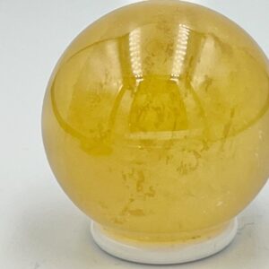 Honing Calciet & IJsland Spaat - LeMUria Bol 2 - doorsnede 4 cm - 89 gr: ElfenPoort voor SterrenZaden