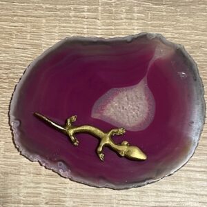 Olm uit grot van Postojna 1 - Symbool: Groene Draak van Llubljana : 11 x 9,5 cm (lxbr) - 90 gram