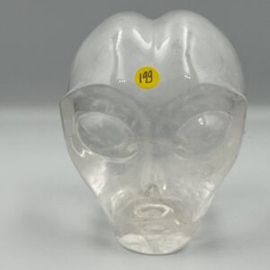 Bergkristal Alien Skull 22: 7.5 x 6.5 x 7.5 cm - 535 gram