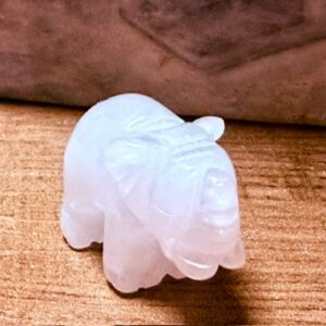 Miniatuur Olifant - Rozenkwarts: 2.5x1x1.6cm (lxbrxh)